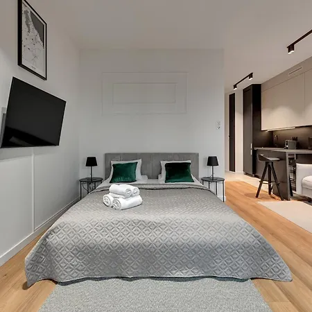 Granaria Nadia By Blue Mandarin