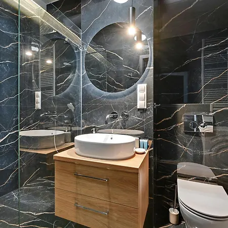 Apartment Granaria Nadia By Blue Mandarin