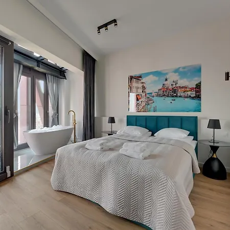 Granaria Nadia By Blue Mandarin