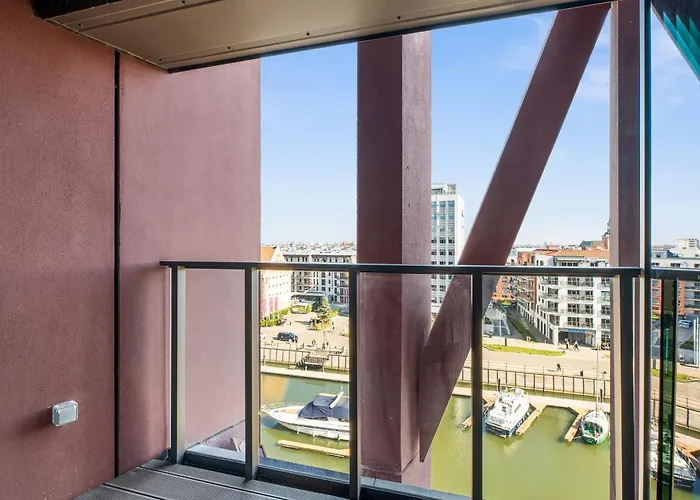 Granaria Nadia By Blue Mandarin