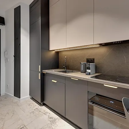 Granaria Nadia By Blue Mandarin Apartman